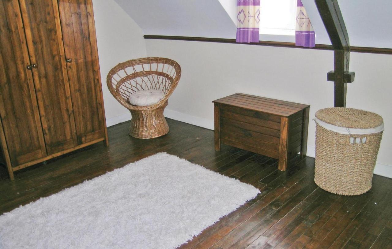 Lovely Home In Chateauneuf Du Faou With Wifi Saint-Thois Екстер'єр фото