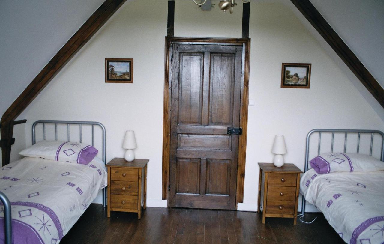 Lovely Home In Chateauneuf Du Faou With Wifi Saint-Thois Екстер'єр фото