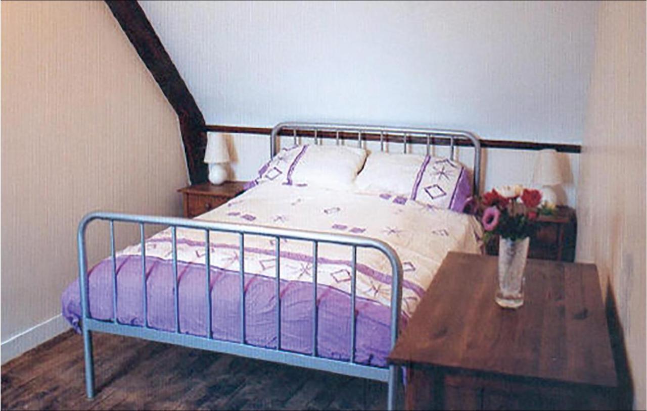 Lovely Home In Chateauneuf Du Faou With Wifi Saint-Thois Екстер'єр фото